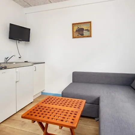 Holiday home V *